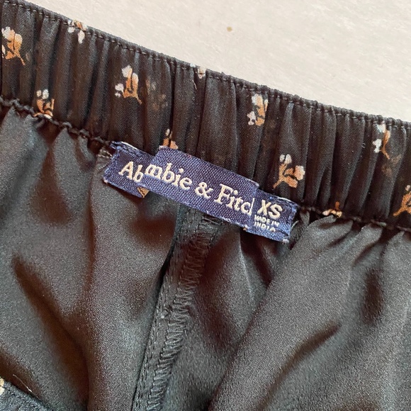 Abercrombie off the shoulder top size XS - Picture 3 of 3